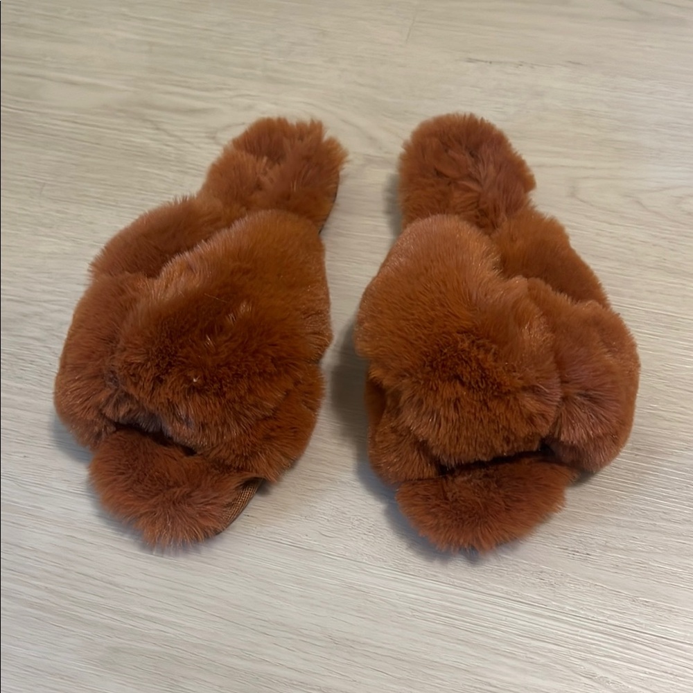 Cozy Brown Faux Fur Slippers